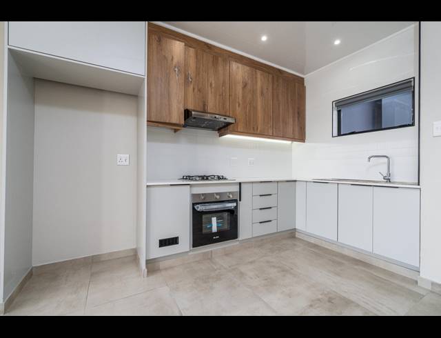 1 BEDROOM DUPLEX TO LET IN SECUNDA